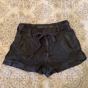 🇺🇸🦅 American Eagle Outfitters Women’s Cloth Dress Shorts size 2 🇺🇸🦅